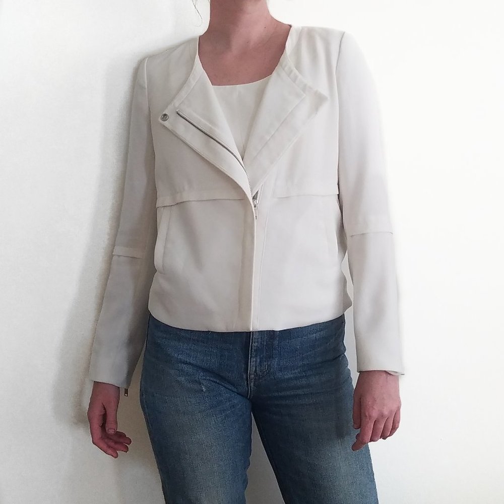 Aritzia Babaton Crepe Moto Jacket White